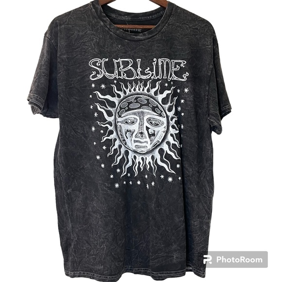 Tops - Sublime Women’s T-shirt Classic Sun Acid Wash Black Size Large